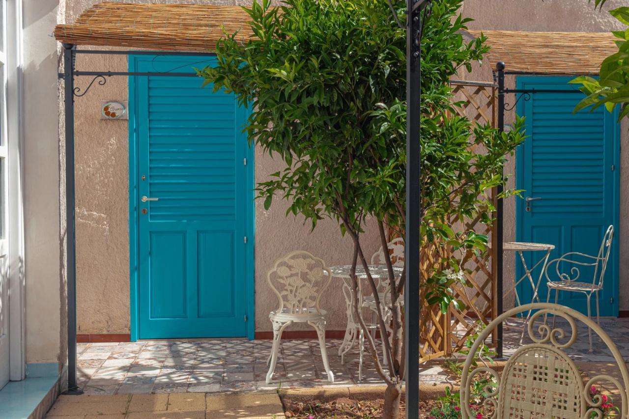 La Casa Del Limoneto Bed & Breakfast Favignana Exterior photo